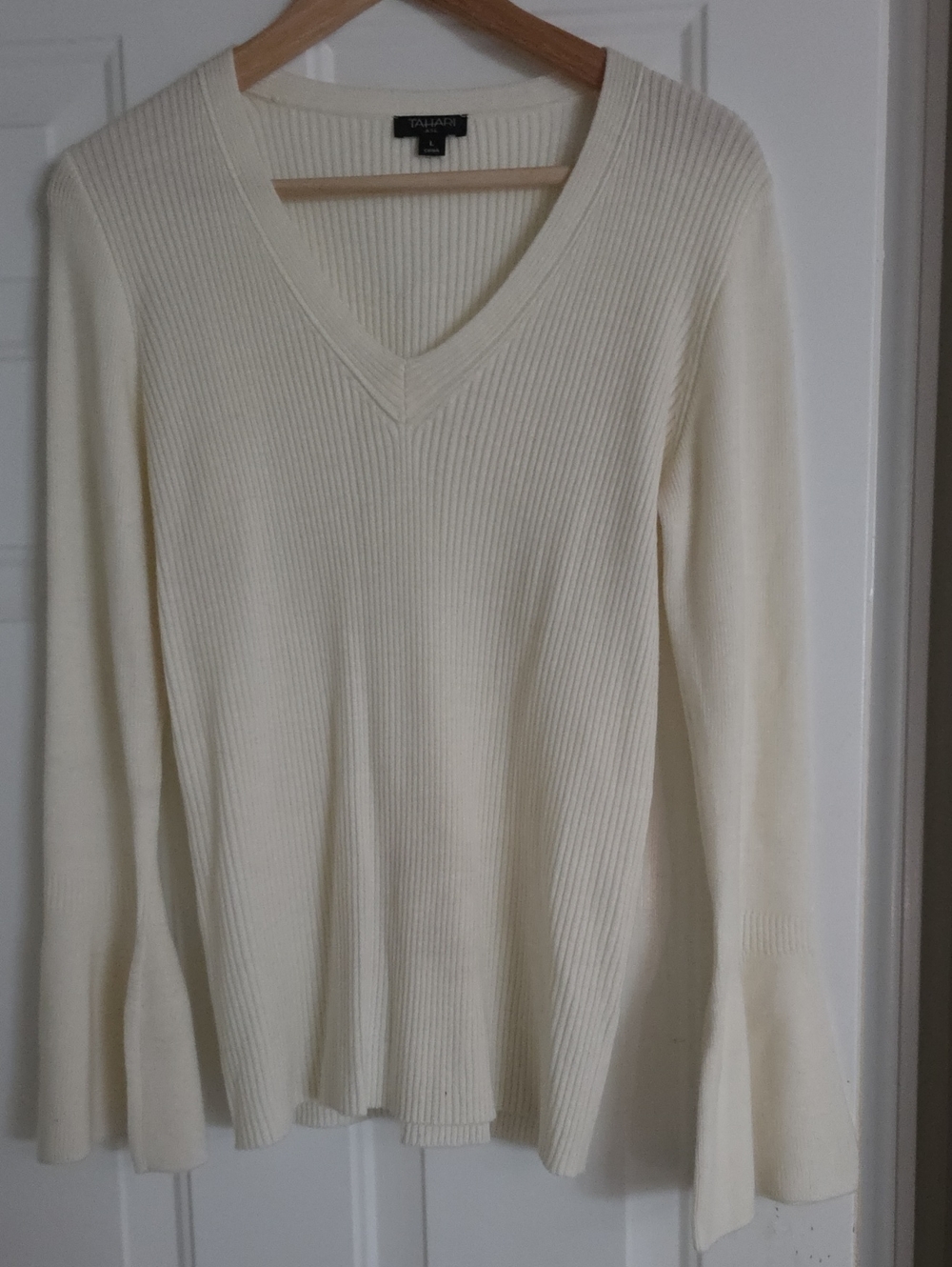 NWOT Tahari Ivory Ribbed V-Neck Sweater with Flared Cuffs